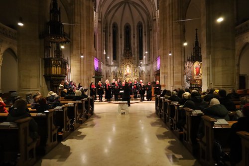 Zbor Otvorena Srca: Adventski koncert "Adeste Fideles"